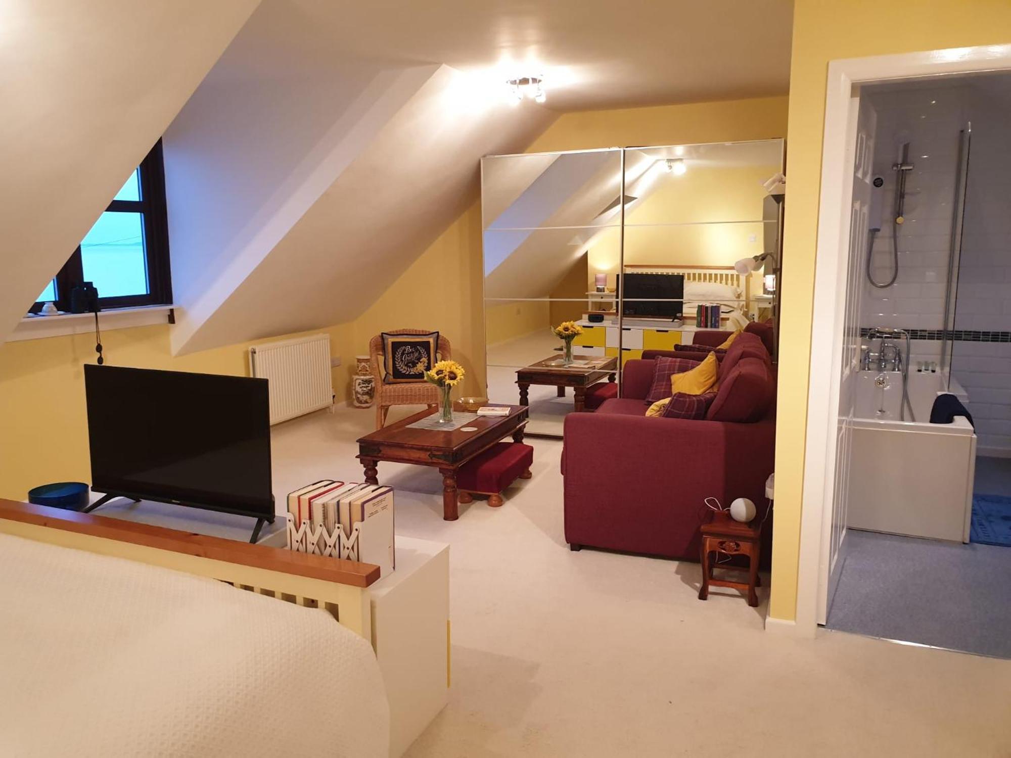 The Old Cornstore A Beautiful Suite Overlooking The Sea Drummore Kültér fotó