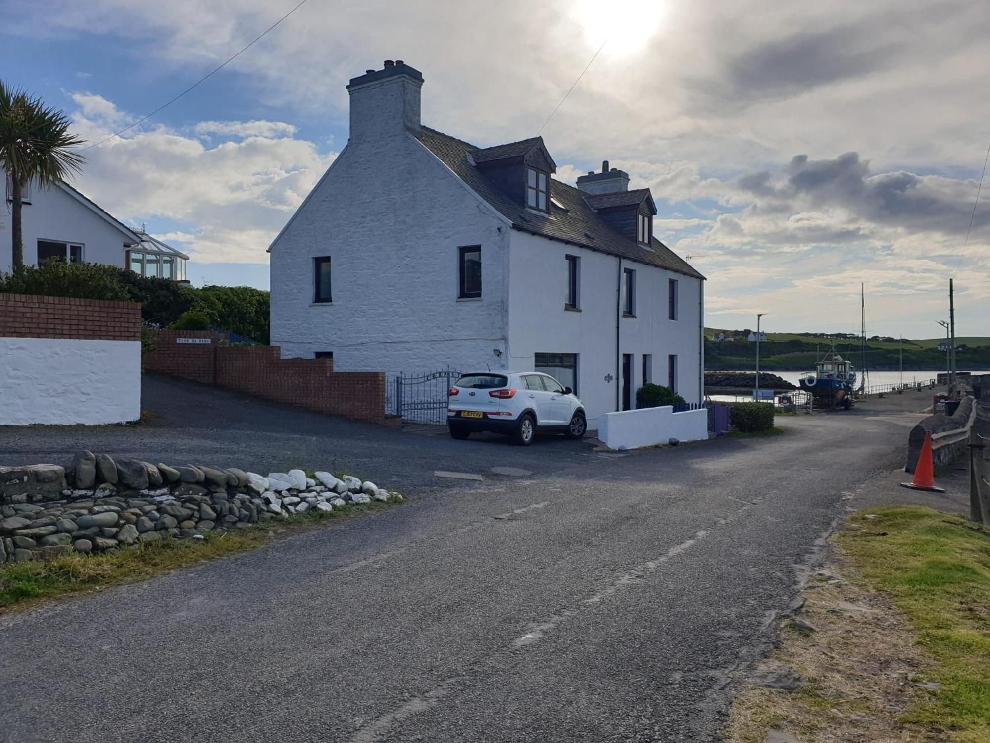 The Old Cornstore A Beautiful Suite Overlooking The Sea Drummore Kültér fotó