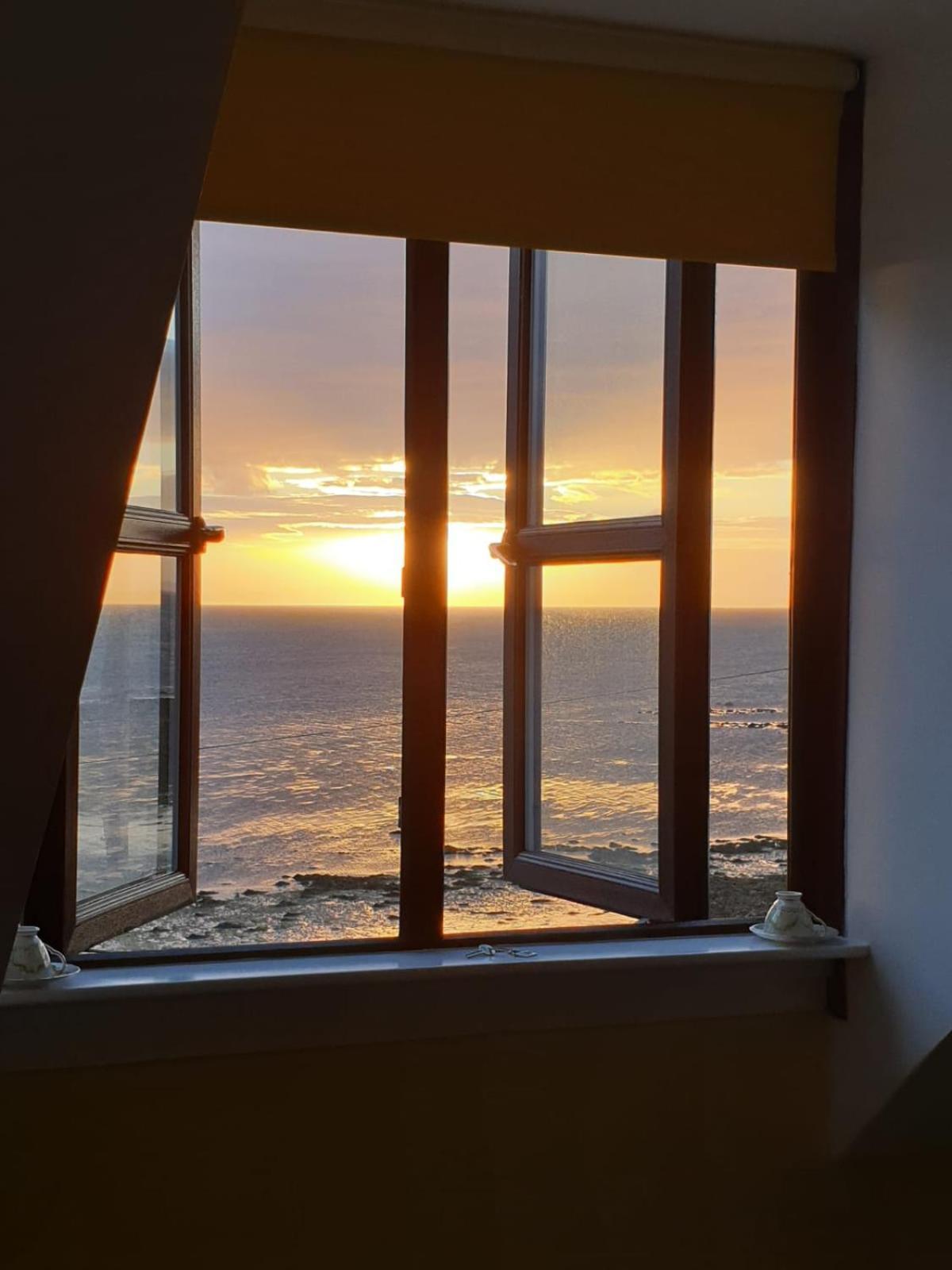 The Old Cornstore A Beautiful Suite Overlooking The Sea Drummore Kültér fotó