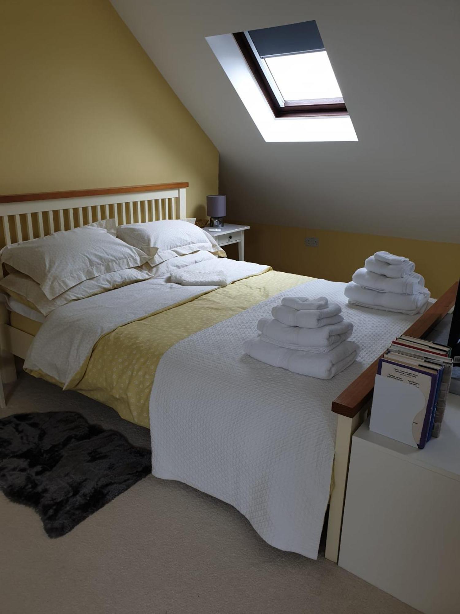 The Old Cornstore A Beautiful Suite Overlooking The Sea Drummore Kültér fotó