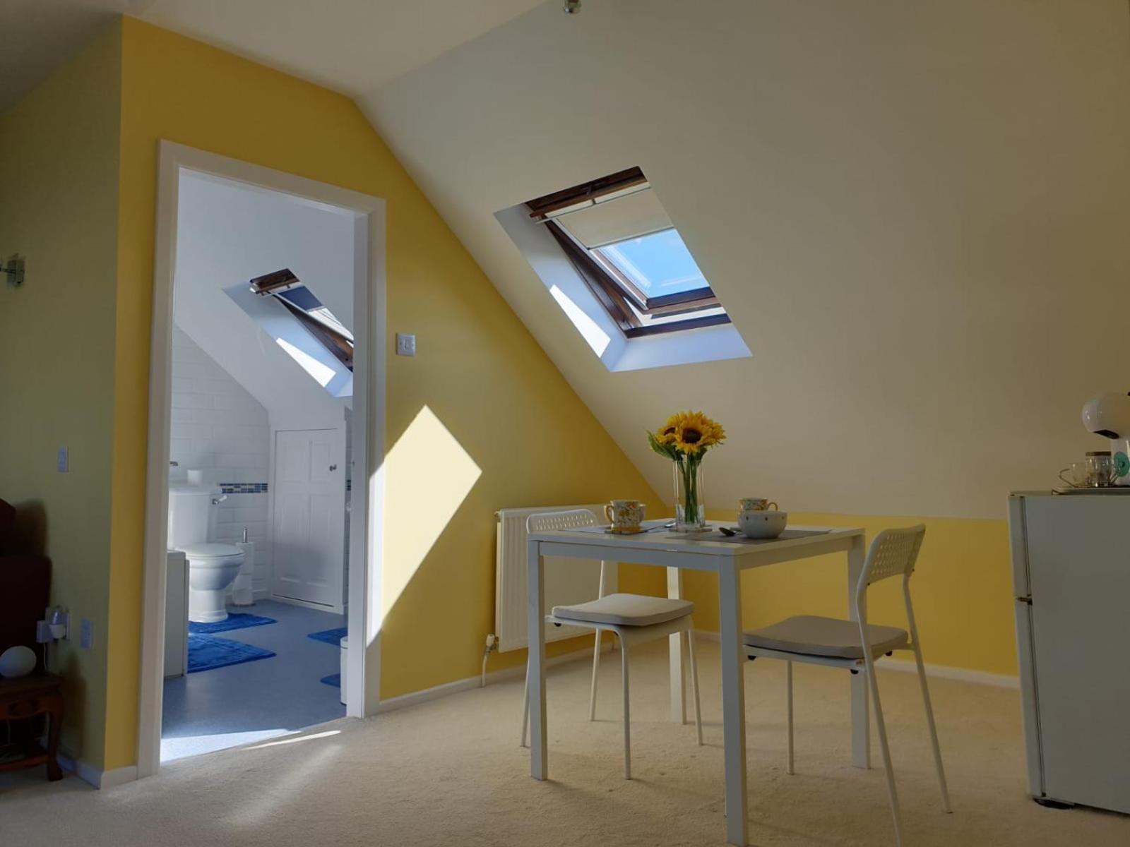 The Old Cornstore A Beautiful Suite Overlooking The Sea Drummore Kültér fotó